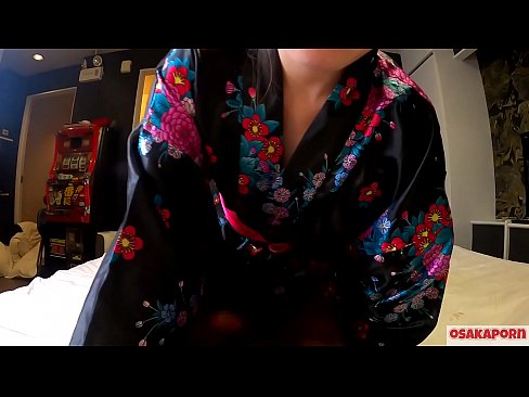 ❤️ Mladé cosplay dievča miluje sex až do orgazmu so squirtom v koníčku a fajkou. Ázijské dievča s chlpatou kundičkou a krásnymi prsiami v tradičnom japonskom kostýme v amatérskom videu, ktoré ukazuje masturbáciu so šukacími hračkami. Sakura 3 OSAKAPORN. ☑ Sex na nás ❌️❤