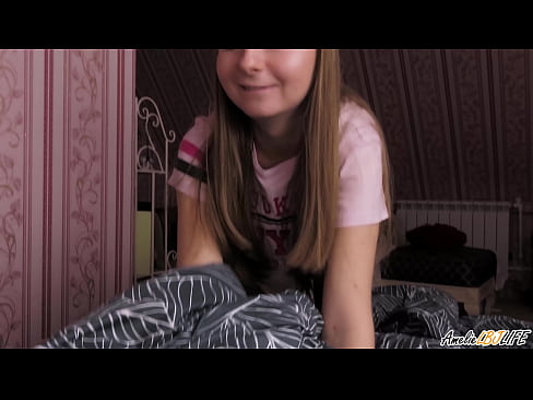 ❤️ Blondínka hlboko vysaje svoju BFF a dostane semeno do úst ☑ Sex na nás ❌️❤